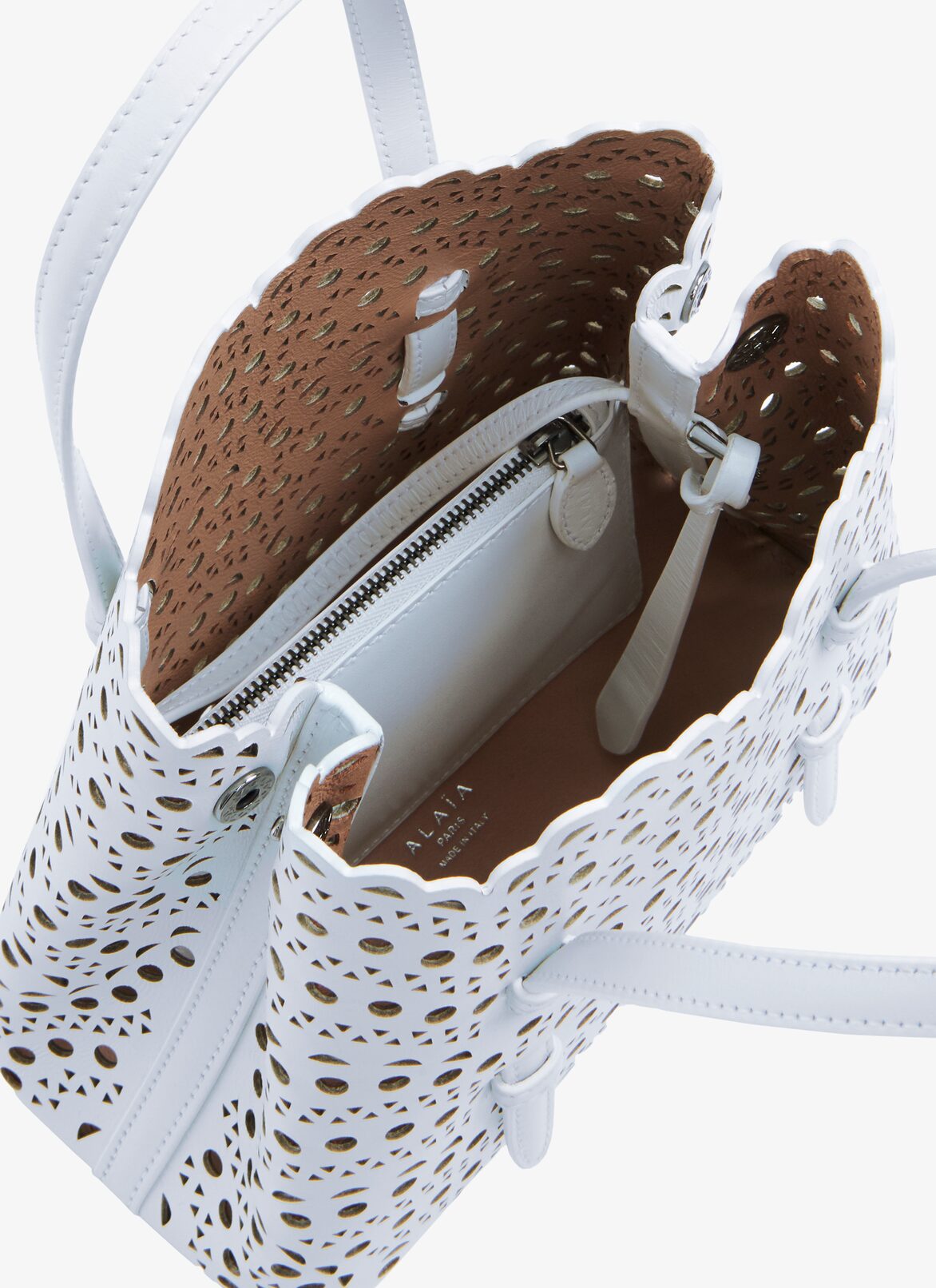 MINA 20 BAG IN VIENNE WAVE LUX CALFSKIN ALAÏA CLOUD MINA 20 BAG IN VIENNE WAVE LUX CALFSKIN